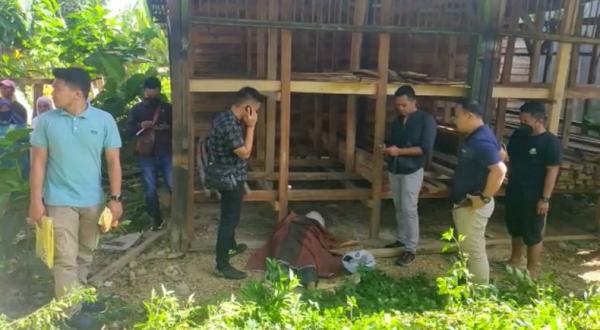 Mayat Pria Tanpa Baju Ditemukan Depan Bangsal Kayu Punggolaka Kendari