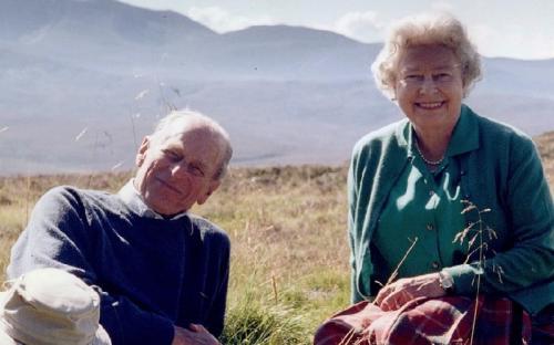 Ratu Elizabeth II dan Pangeran Philip Tidur Terpisah Selama 72 Tahun Pernikahan, Ini Faktanya