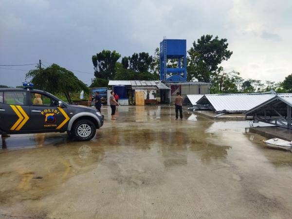Angin Puting Beliung Terjang Puluhan Rumah di Kabupaten Tegal