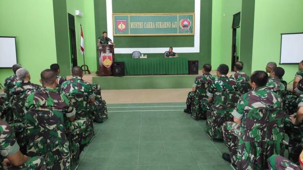 Jam Komandan, Dandim Pemalang Tegaskan  TNI Tetap Loyal dan Solid Sebagai Pemersatu Bangsa