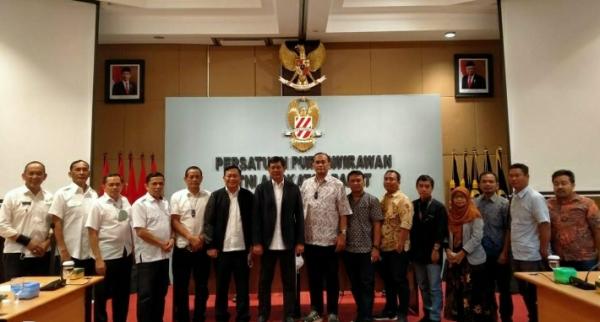 Ketum PPAD Doni Monardo Gandeng Jurnalis Forjukafi Siapkan Wakaf Pohon Sukun di Wilayah Bogor