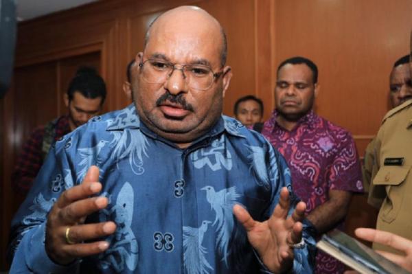 Lukas Enembe Resmi Tersangka, KPK Sebut Gubernur Papua Terima Suap dari Pengusaha Ini