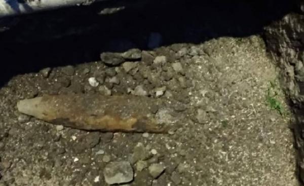 Sebuah Mortir diduga Sisa Perang dunia II, Ditemukan Warga di Balikpapan