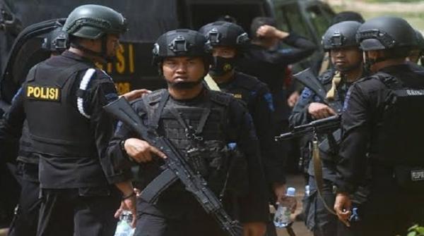 8 Teroris Jaringan Anshor Daulah Riau Ditangkap Densus 88