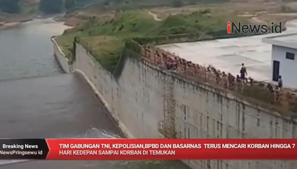 Pencarian Korban Melibatkan Tim Gabungan Hingga Membuka Satu Pintu Air