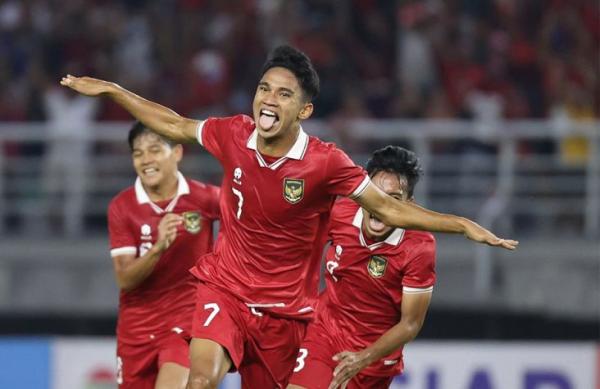 Lagu Tanah Airku di Gelora Bung Tomo Bikin Nangis, Timnas U-20 Bekuk Vietnam 3-2, Lolos Piala Asia