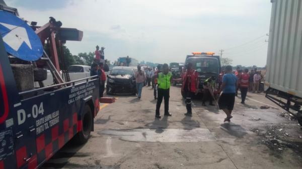 Ini Video dan Kronologi Kecelakaan 13 Mobil Mobil Beruntun di Tol Cipali KM 253