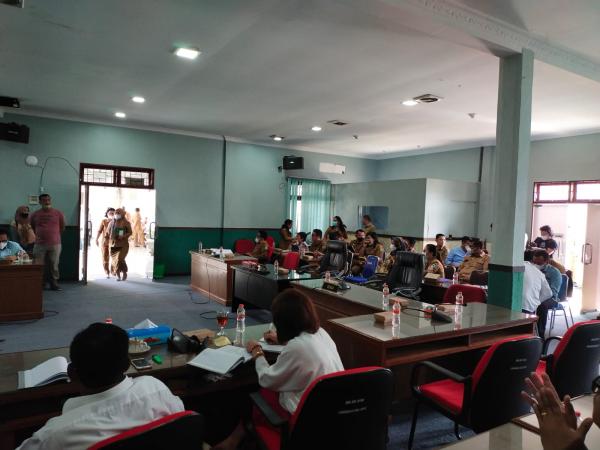Ditunggu DPRD Hampir 1 Jam, Wali Kota Pematang Siantar Mangkir Hadiri RDP