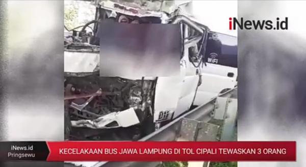 Video Kecelakaan di Jalan Tol Cipali KM 136
