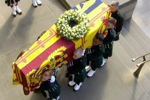 Prosesi Pemakaman Ratu Elizabeth II Hari Ini, Akan Dimakamkan di Samping Pusara Suami dan Adik