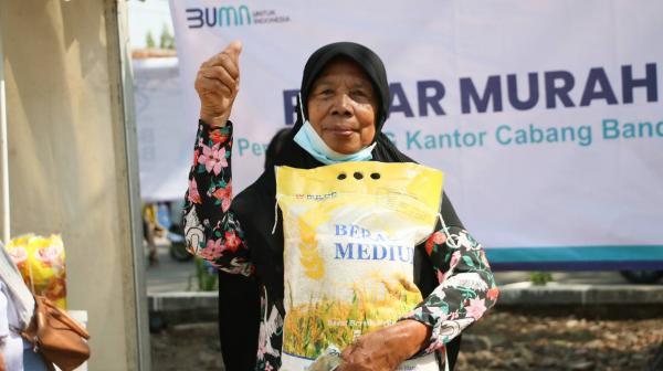 Hari Pertama Pasar Murah Disdagin Kota Bandung, Lebih dari 100 kg Telur Ludes