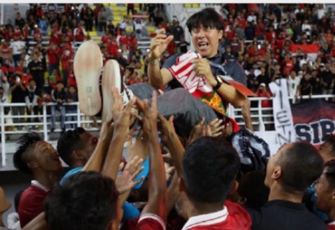 Timnas U20 Lolos Piala Asia, Kalahkan Vietnam Hingga Teriakan Shin Tae Yong Menggema di Stadion