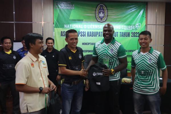 Askab PSSI Garut Kembali Dipercaya Selenggarakan National D License Coaching Course