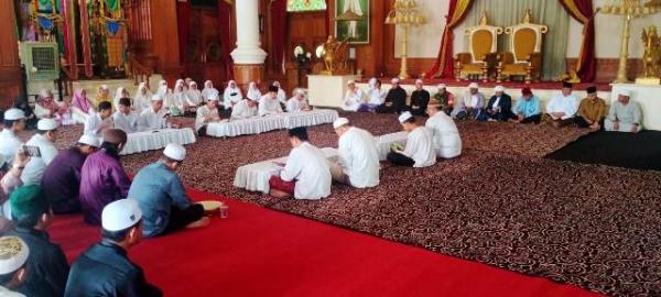 Awali Pesta Adat Erau Pelas Benua, Kesultanan Kutai Kartanegara Gelar Doa Haul Jamak