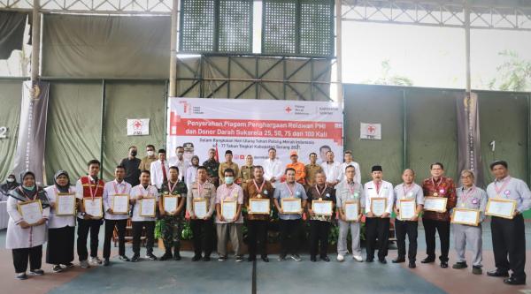 Ratusan Pendonor Darah di Kabupaten Serang Raih Penghargaan