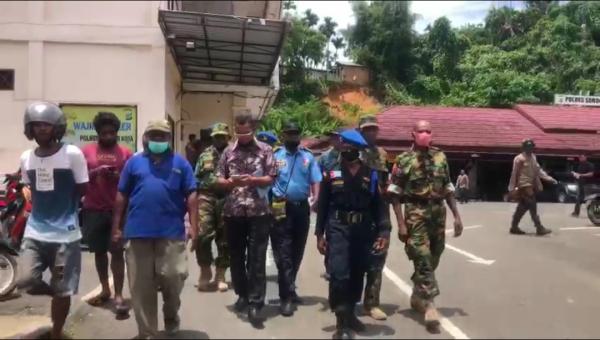 Tiga Pejabatnya Ditangkap, Tentara dan Polisi NFRPB Geruduk Mapolresta Sorong