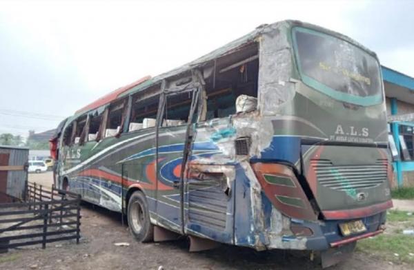 Kecelakaan Bus di Lintas Sumatera, Sejumlah Korban Dilarikan ke RS 