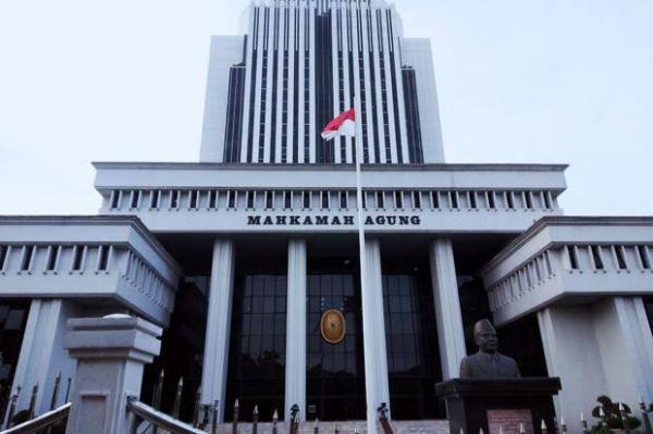 KPK Lakukan OTT Hakim Agung MA, Seorang Pengacara di Semarang Turut Diamankan