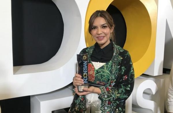 Pesan Inspiratif Disampaikan Najwa Shihab  usai Rebut Trofi di ITA Awards 2022