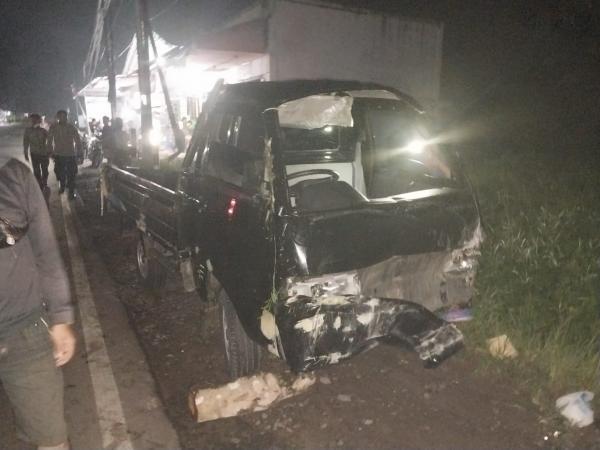 Gagal Menyalip Mobil Pikap Terbalik di Jalan Raya Serang Pandeglang, 1 Korban Luka Berat
