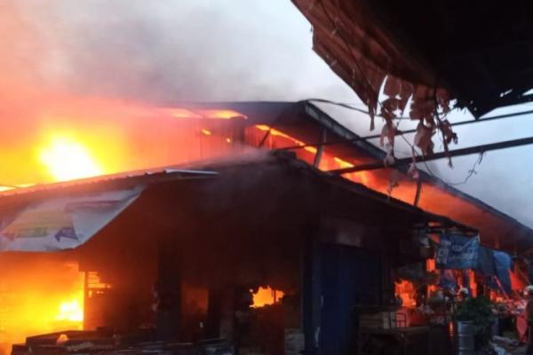 22 Toko di Pasar Sentiong Tangerang Terbakar, Diduga Korsleting Listrik