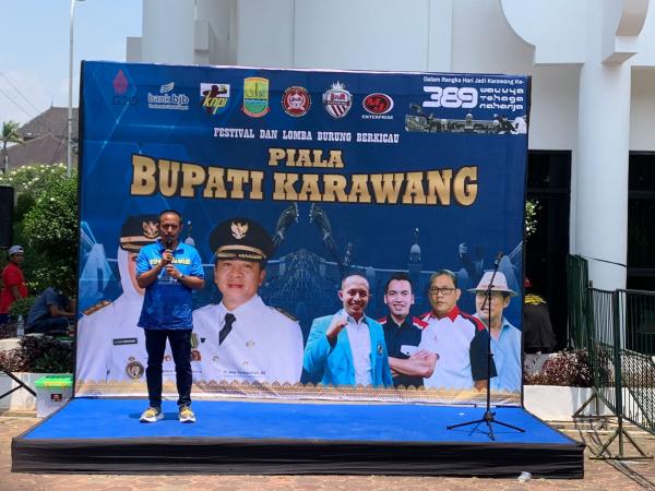 Ribuan Kicau Mania Jawa Barat Rebutkan Piala Bupati Karawang