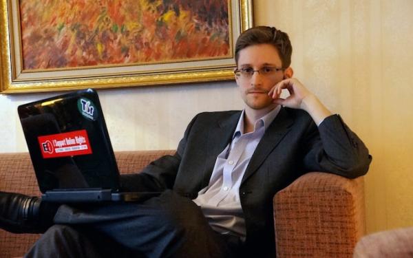 Diburu Pemerintah Amerika Serikat, Putin Beri Edward Snowden Kewarganegaraan Rusia