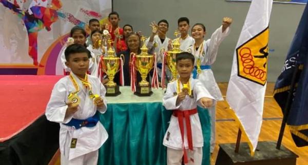 Team Atlet Karate Sulsel Raih 14 Medali di Kejuaraan Nasional Wadokai Karatedo Indonesia