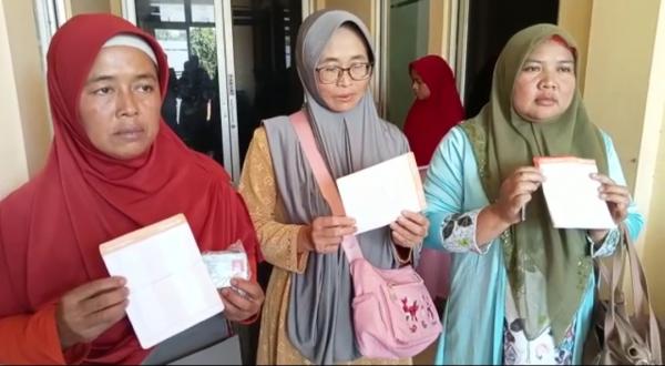 Dana Bansos Digelapkan, Puluhan Emak-emak di Lebak Banten Lapor Polisi