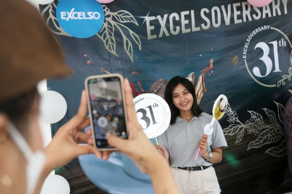 Keseruan Perayaan Ulang Tahun Excelso ke 31 Tahun di Surabaya
