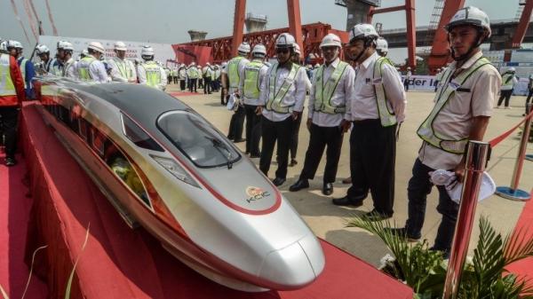 KCIC Gratiskan Layanan Kereta Cepat Jakarta-Bandung hingga Oktober
