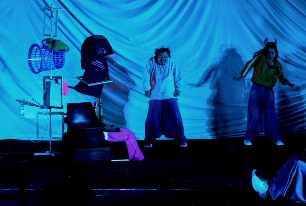 Festival Teater Sumatera: Pementasan Ritual Healing dari Teater Asal Sumbar dan Riau