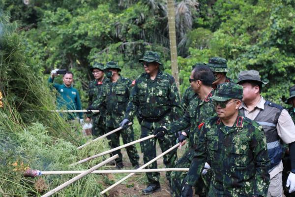 Gelorakan War on Drugs, Tujuh Jenderal di BNN Turun Gunung Musnahkan Ladang Ganja di Aceh