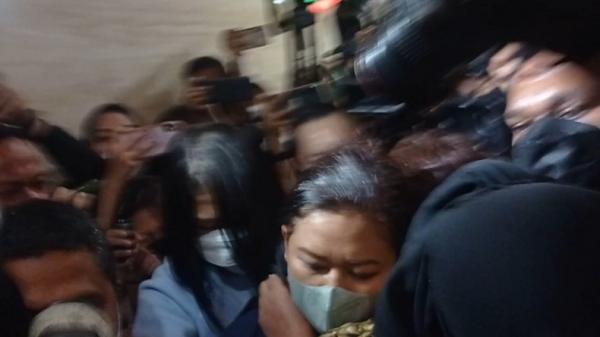 Breaking News, Putri Candrawathi Istri Ferdy Sambo Resmi Ditahan di Rutan Mabes Polri
