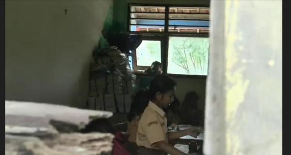 Tetap Buat Belajar, Kondisi Gedung SD di Grobogan Ini Rusak Parah dan Jadi Sarang Kelelawar