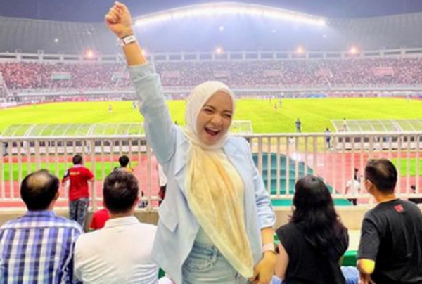 5 Perempuan Supercantik Pasangan Pemain Top Timnas Indonesia, Selalu Dukung Suami Berlaga