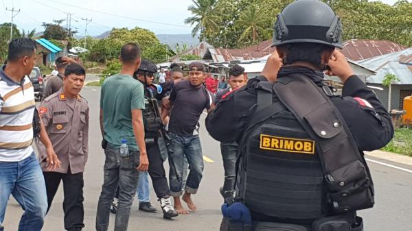 Polisi Amankan Terduga Pelaku Pengrusakan dan Pembakaran Surat Suara di Wae Jare