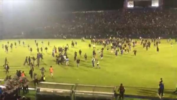 Kerusuhan Laga Arema FC vs Persebaya, 127 orang Tewas saat Cari Pintu Keluar