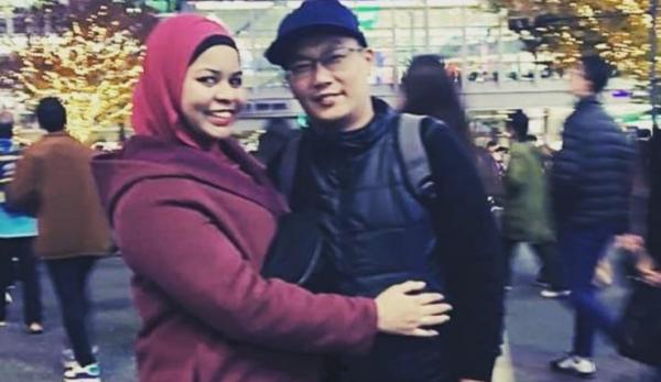 Intip Kisah Pasangan Suami Istri Sukses Jual Nasi Padang di Singapura