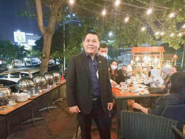 Tawarkan Nuansa Korea, Hotel Santika Premiere Semarang Launching Teras Kafe