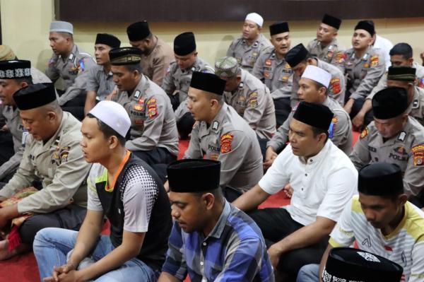 Polres Aceh Barat Gelar Doa Bersama untuk Korban Kerusuhan di Stadion Kanjuruhan