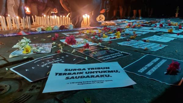 Aliansi Supporter Tasikmalaya Doa Bersama untuk Korban Kerusuhan di Kanjuruhan