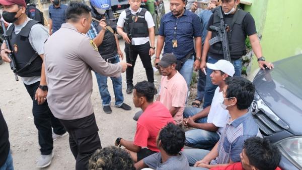 Polisi Kembali Gerebek Kampung Ambon, 8 Pengedar Sabu Ditangkap