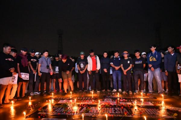 Doa Bersama Manajemen PSB Bogor dan Suporter Untuk Para Korban Tragedi Kanjuruhan