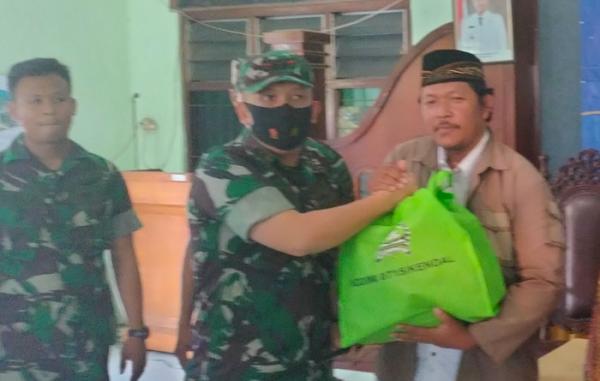 HUT TNI, Kodim Kendal Salurkan Bantuan Sembako Bagi Eks Napiter dan Warga Kurang Mampu