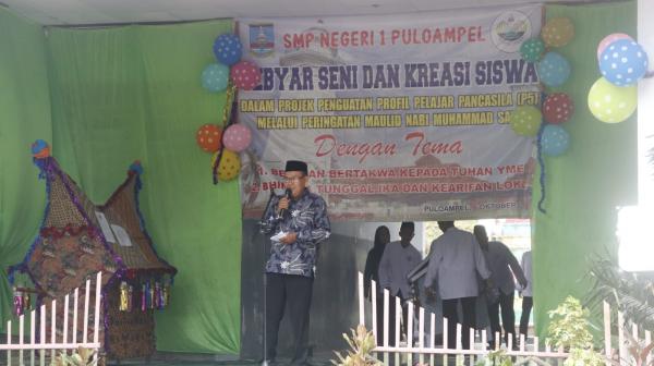 SMPN 1 Puloampel Kabupaten Serang Peringati Maulid Nabi Dengan Berbagai Kreasi Panjang Maulid