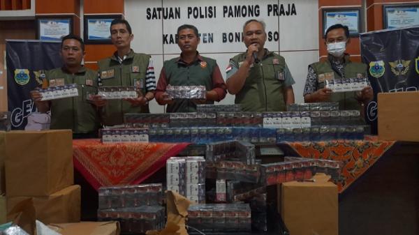 Bea Cukai dan Satpol PP Bondowoso Amankan Ratusan Ribu Batang Rokok Ilegal