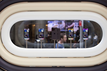Tak Lagi Usung Model Pro Max, Apple Bakal Hadirkan iPhone 15 Varian Ultra