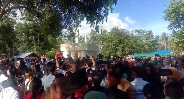 Pemakaman Umbu Yadar di Nggoti  - Karera dihadiri Gubernur NTT dan Bupati se Pulau Sumba