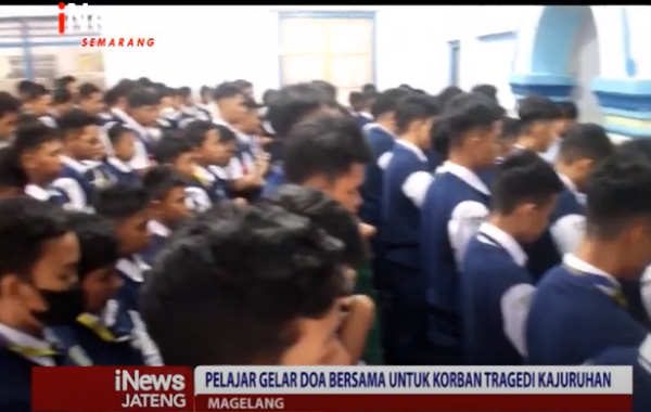 Pelajar di Magelang Gelar Doa Bersama untuk Korban Tragedi Kanjuruhan